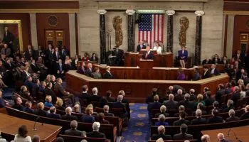 Trump asegura que construirá el muro fronterizo