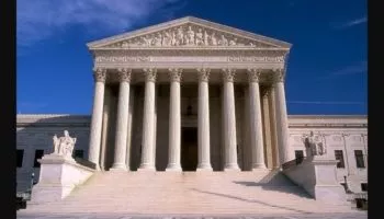 Corte Suprema aprueba estrictas normas de asilo