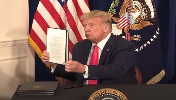 Trump firma órdenes de alivio del coronavirus