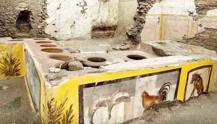 Arqueólogos descubren antigua tienda de "comida rápida" en Pompeya