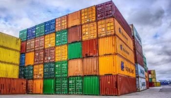 Los aranceles de Trump desencadenan tensiones comerciales globales